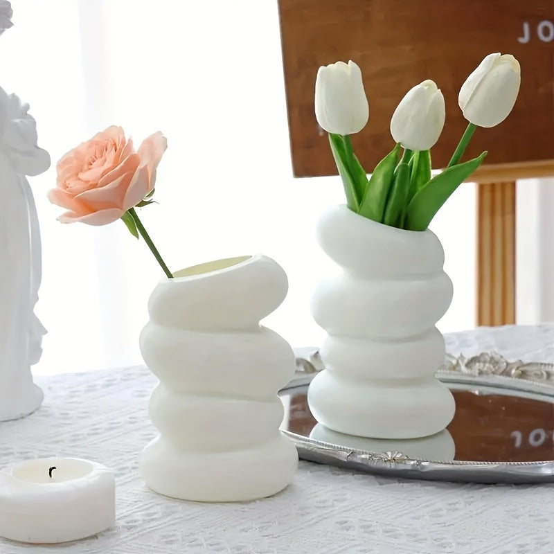 Modern Spiral Round Vase - Plastic Material, Nordic Style Aesthetic Decoration, Suitable for Flower Arrangement, Suitable for Home, Living Room, Bedroom Decoration, Festival Decoration, White and Green Available