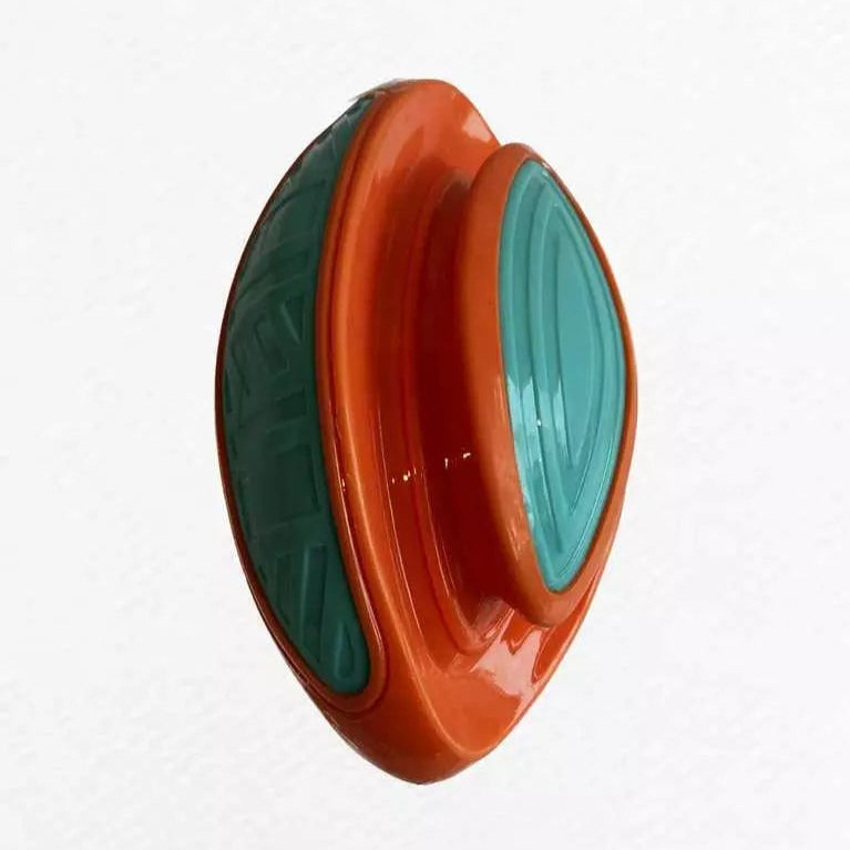Brinquedo Bola de Rugby Pet Tioeasy™ com Apito, Borracha Premium 3D, Resistente e Massageadora para Cães