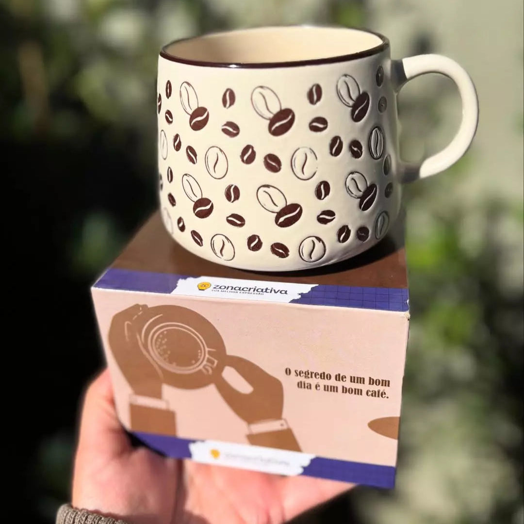 Caneca 3D Grãos de Café 500ml Tioeasy™ em Cerâmica