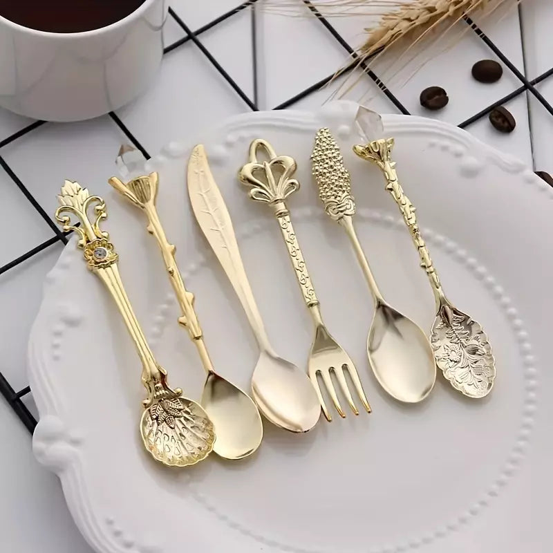 Kit Talheres Tioeasy™ Estilo Realeza — 6 Peças Douradas/Prateadas para Sobremesas e Petiscos
