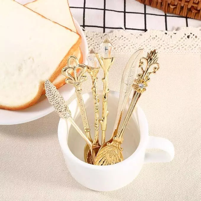 Kit Talheres Tioeasy™ Estilo Realeza — 6 Peças Douradas/Prateadas para Sobremesas e Petiscos