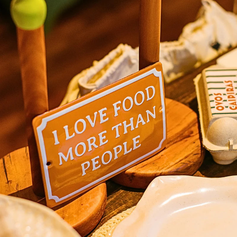 plaquinha-decorativa-tioarts-i-love-food-more-than-people-tiojuanico