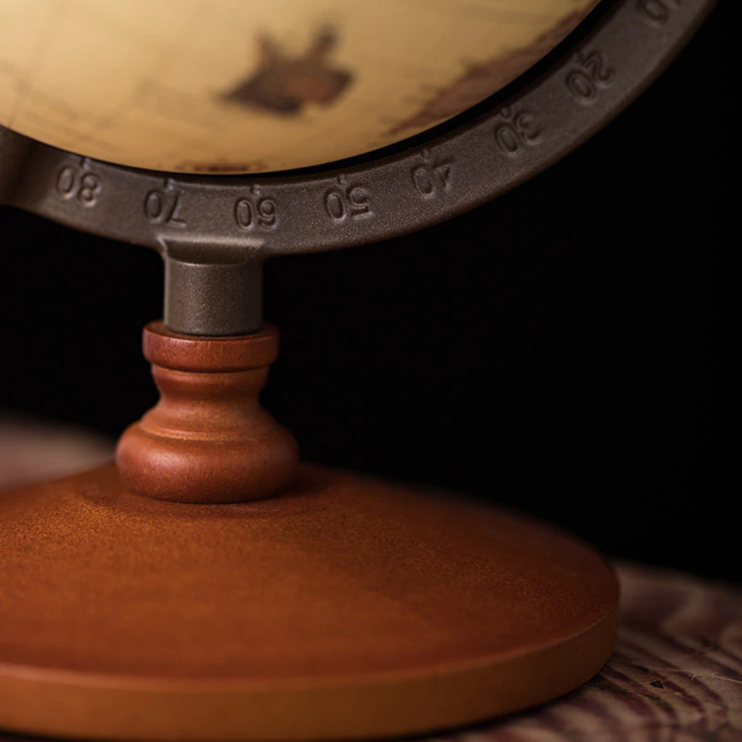 Globo Terrestre em Madeira Tioarts™ - Tio Juanico